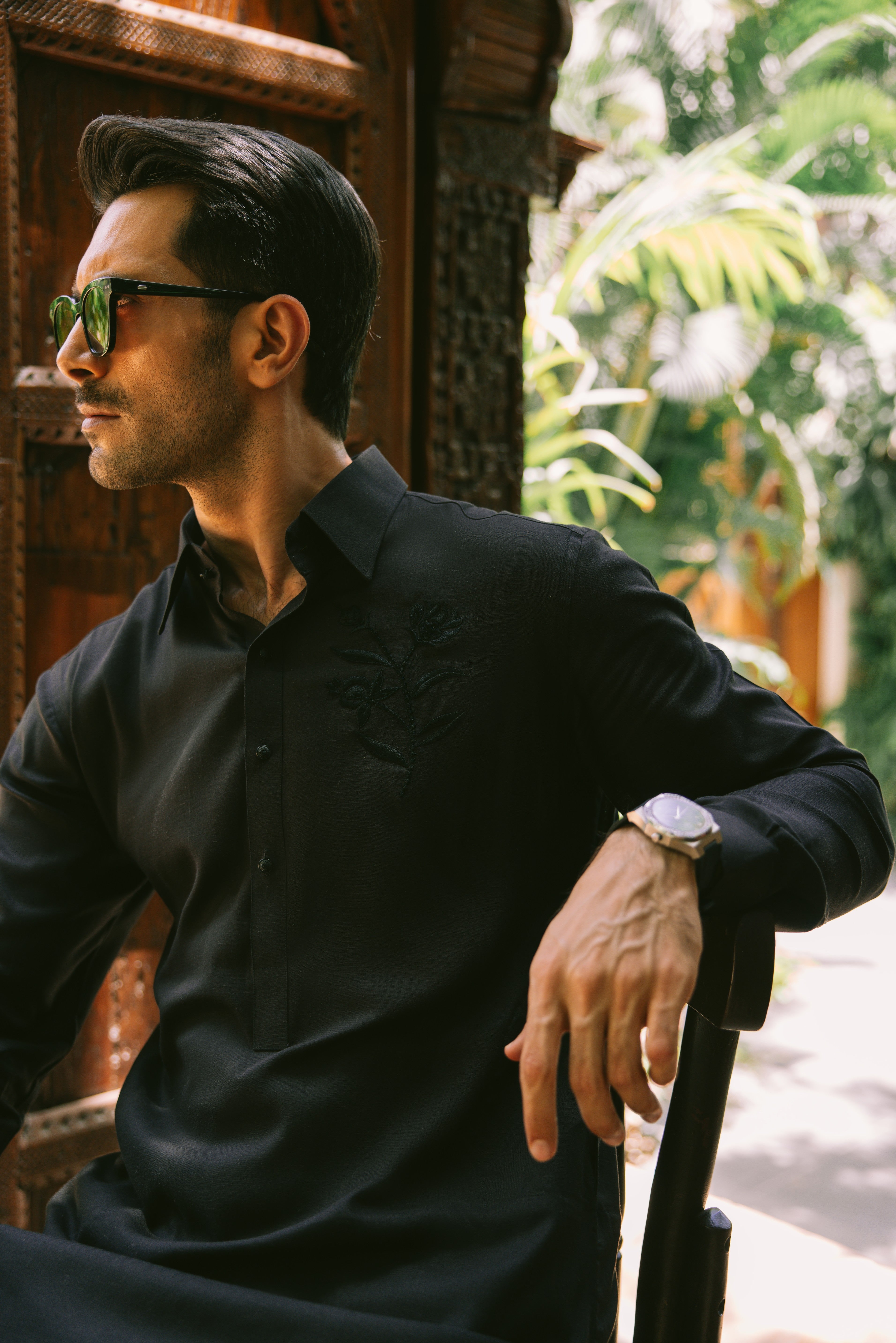 BLACK LINEN KURTA PAJAMA