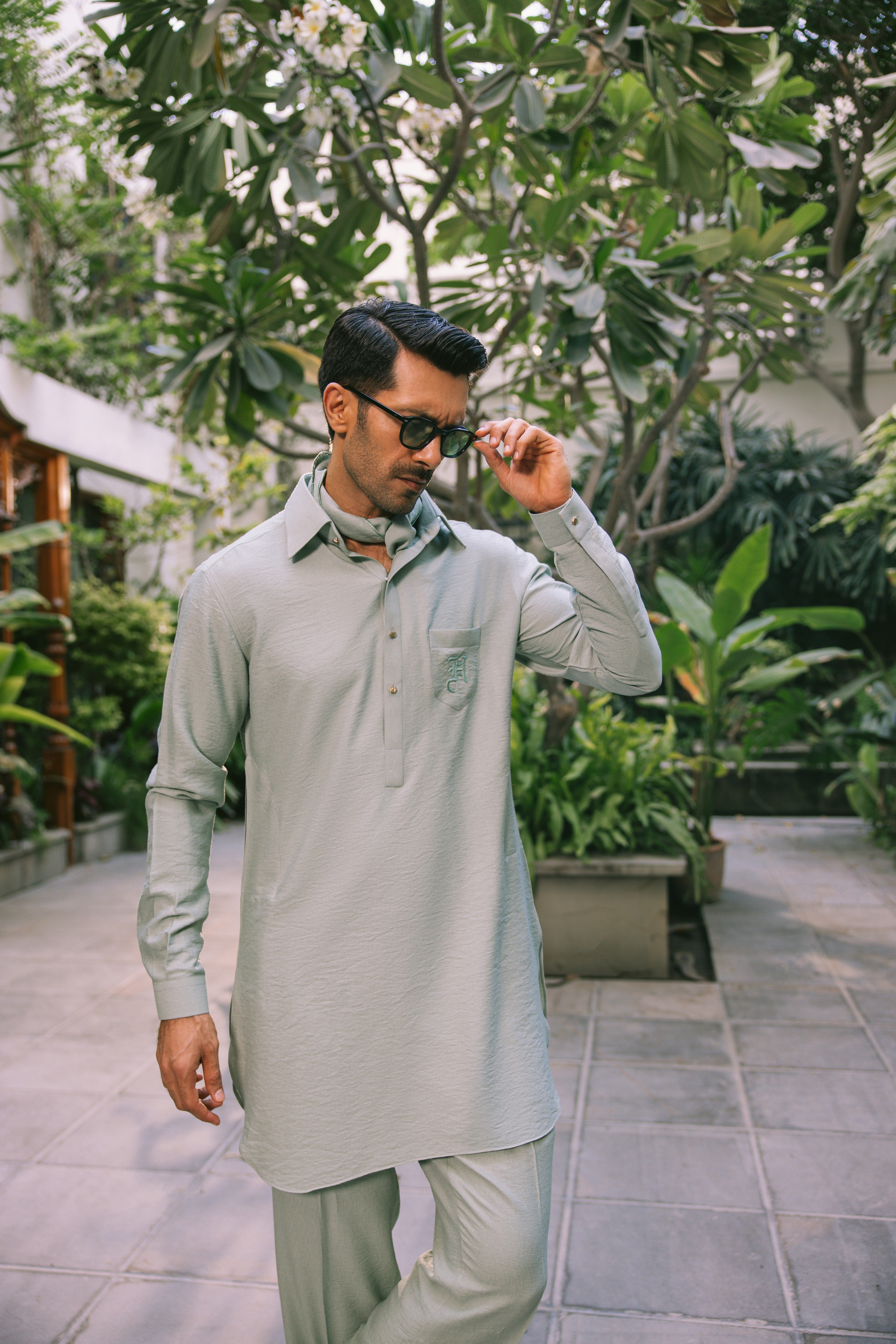 MINT GREEN LINEN KURTA PAJAMA