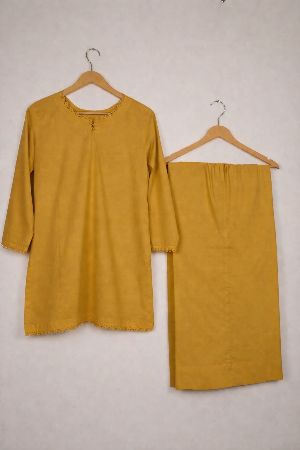 2 Piece Plain Lawn Suit