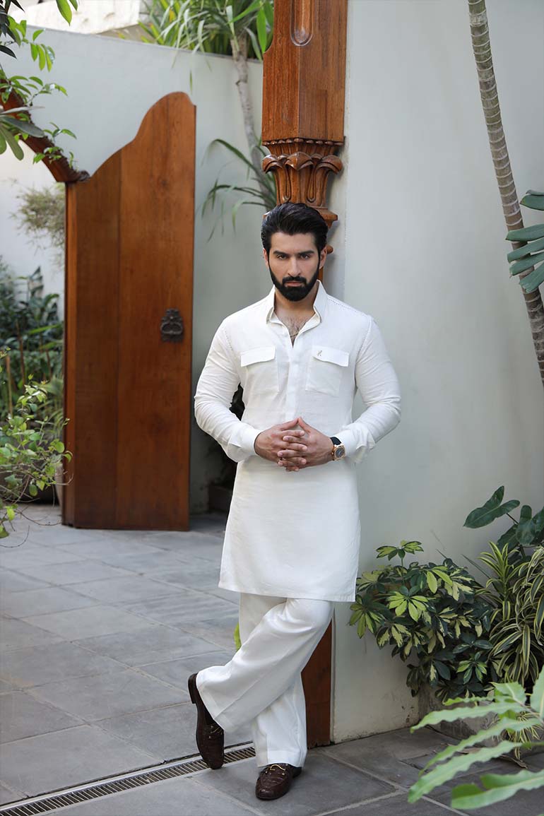WHITE LINEN KURTA PAJAMA