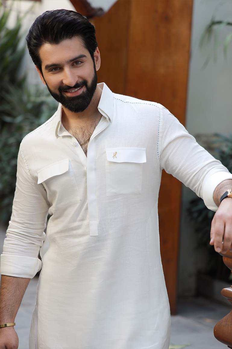 WHITE LINEN KURTA PAJAMA