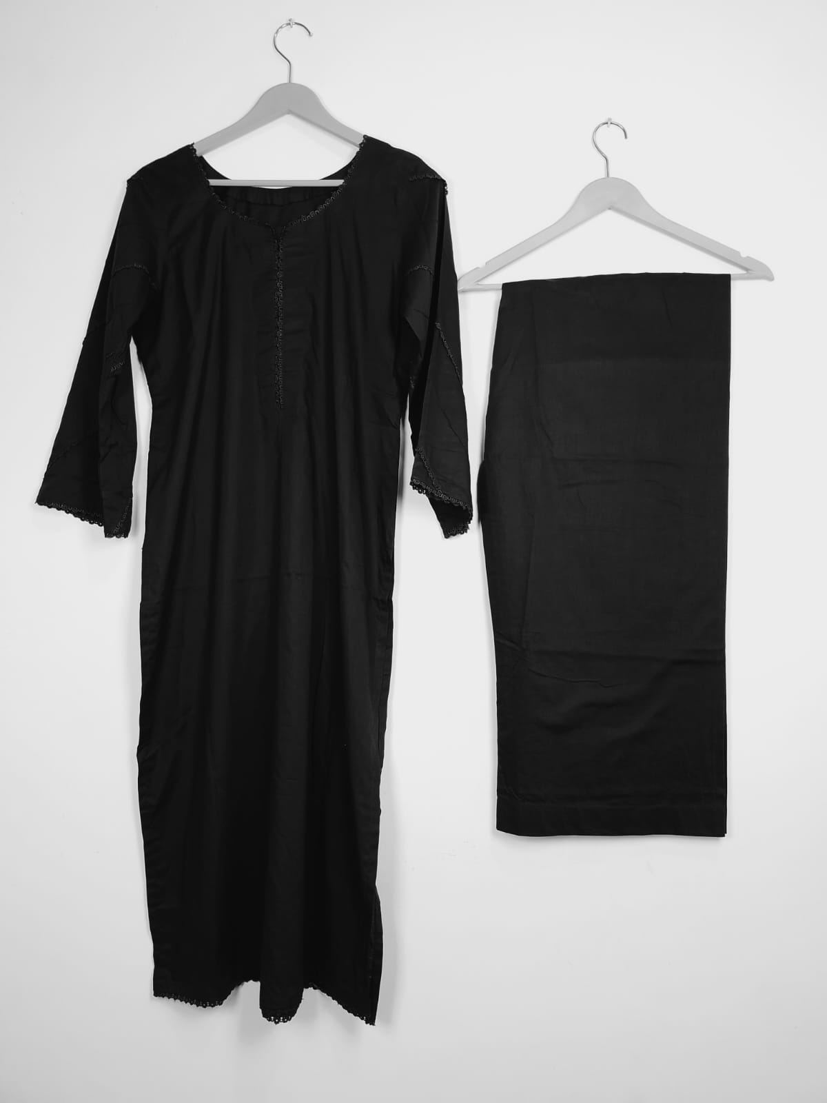 2 Piece Plain Lawn Suit