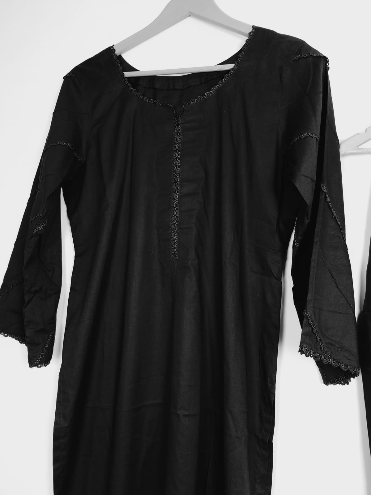 2 Piece Plain Lawn Suit