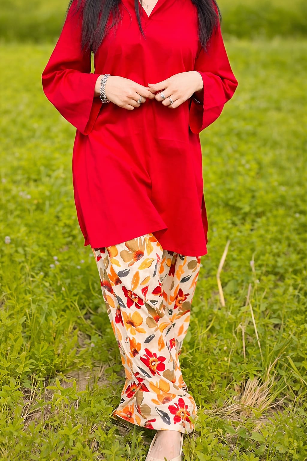 2Pc Lawn Farshi Shalwar Set
