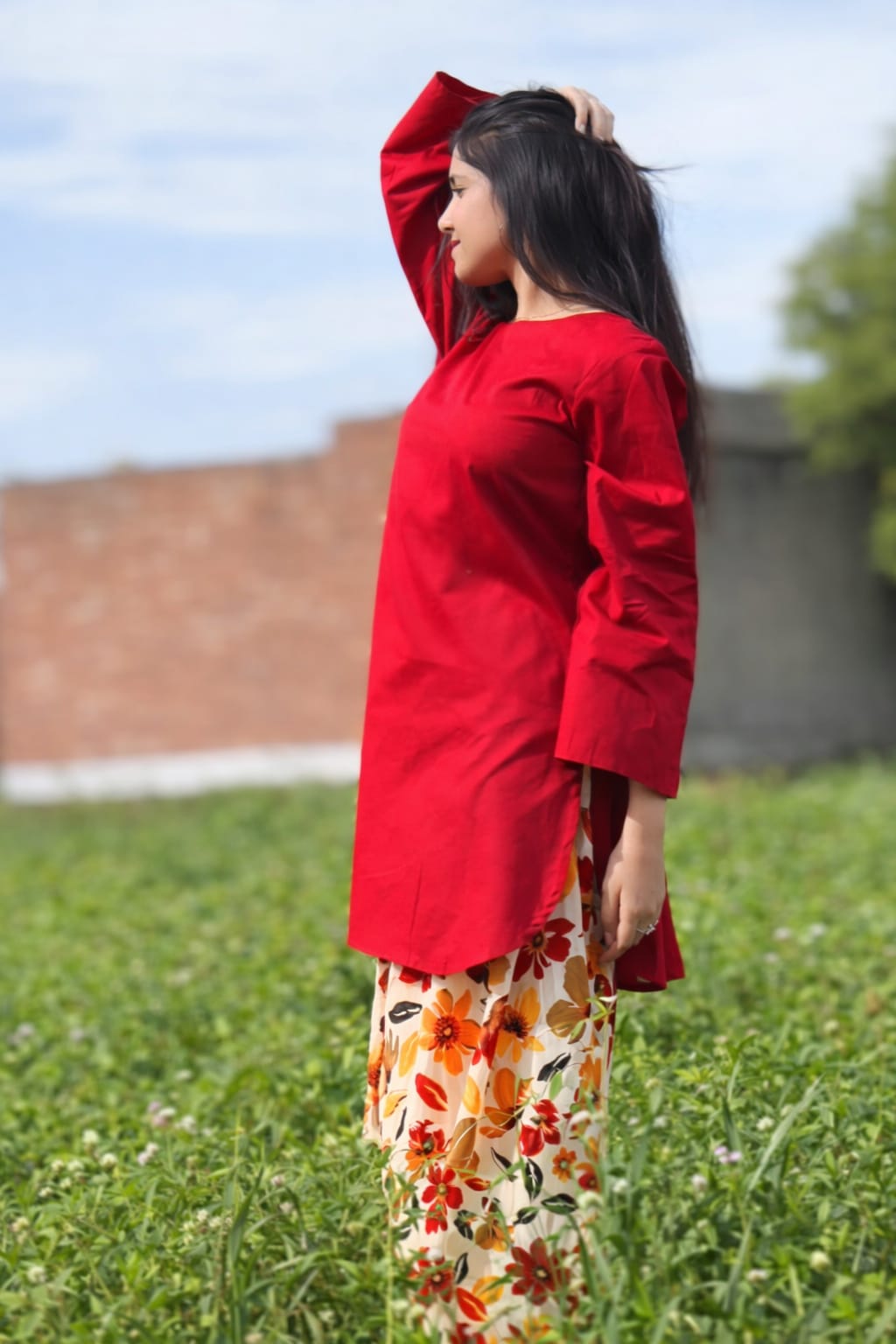 2Pc Lawn Farshi Shalwar Set