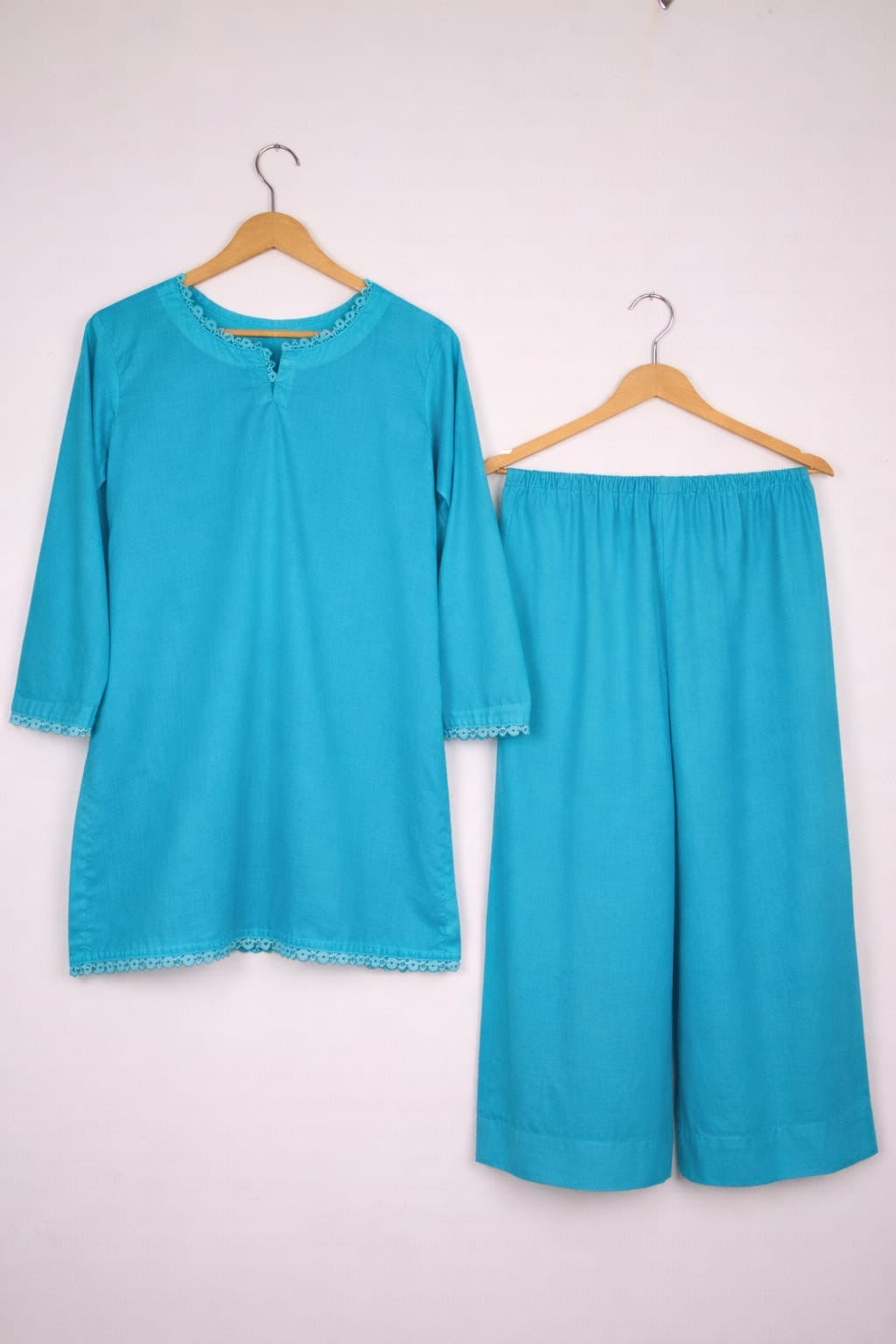 2 Piece Plain Lawn Suit