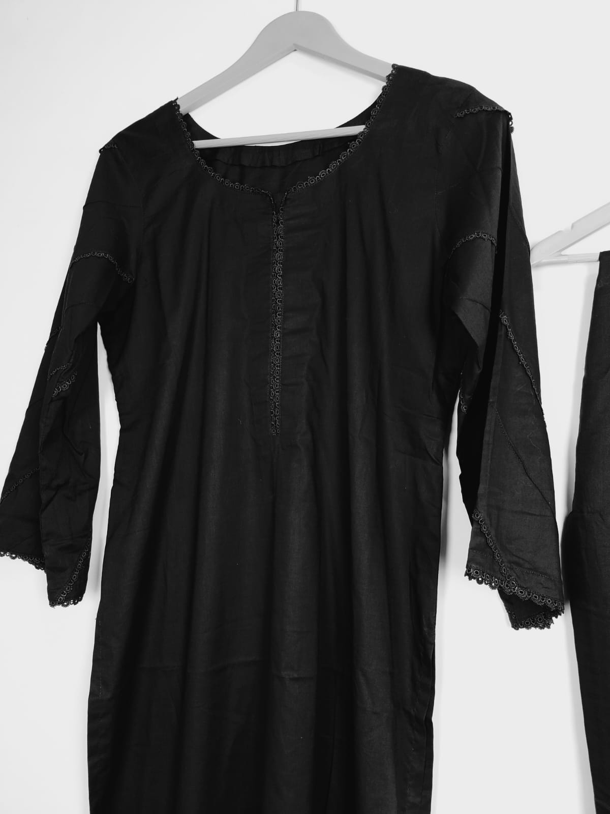 2 Piece Plain Lawn Suit